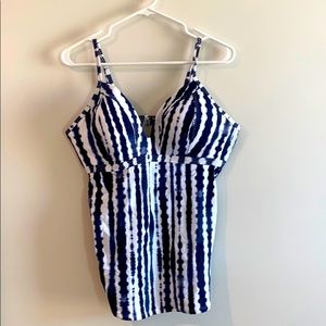 Athletes long line tankini